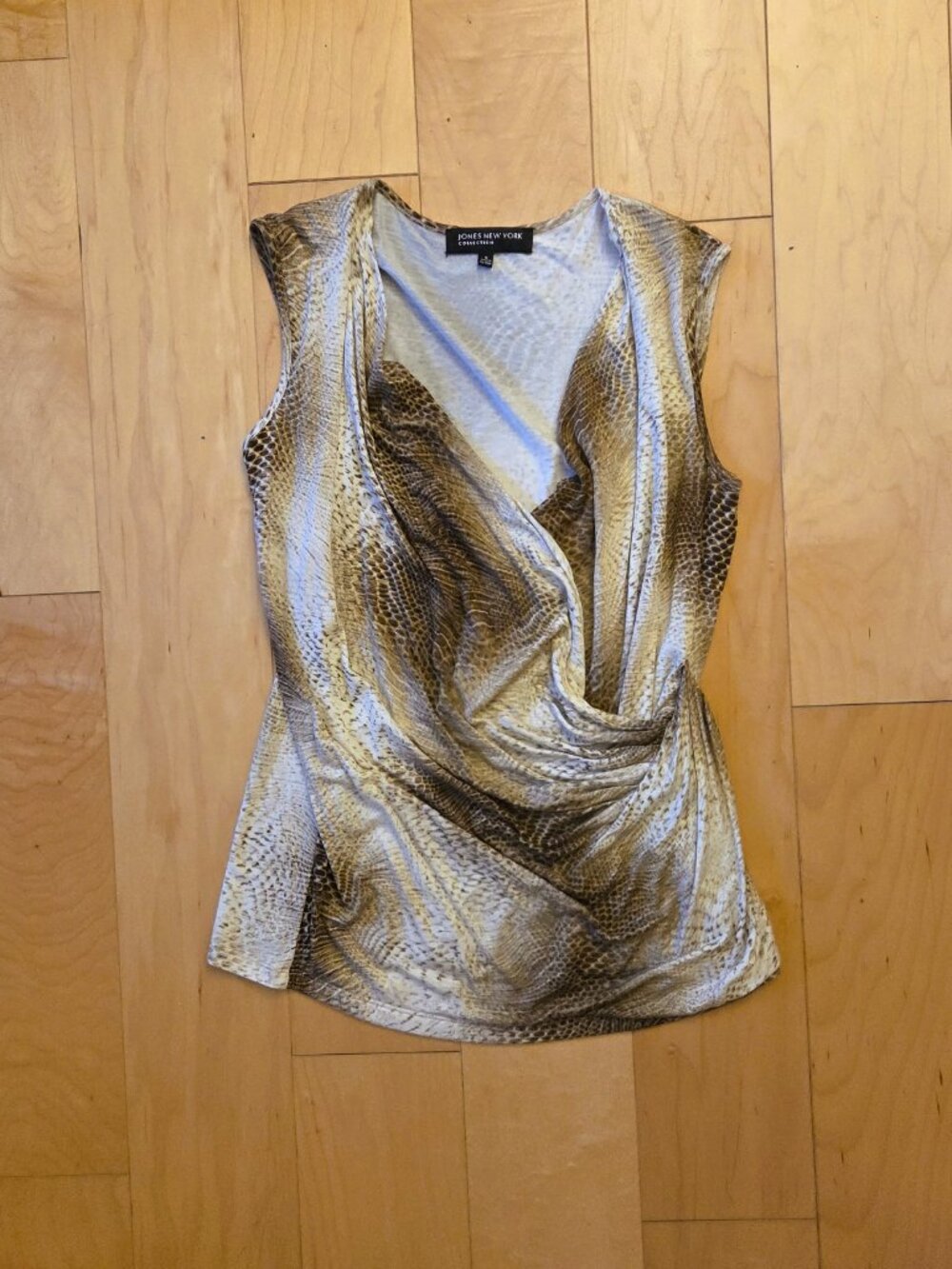 Jones New York sz S-M Soft Rayon Multi-Faux Wrap Animal Print Top Blouse Top New - Picture 4 of 12